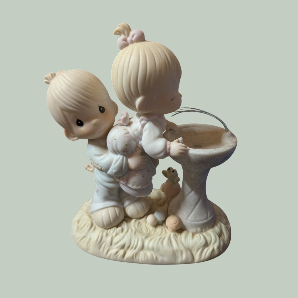 Precious Moments Your Love Is So Uplifting 1988 Enesco Boy Girl Fountain 520675